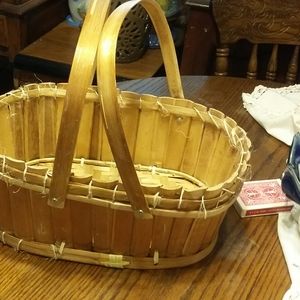 Bamboo basket with handles